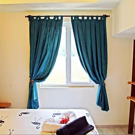 11 Boutique Couette-café 4*